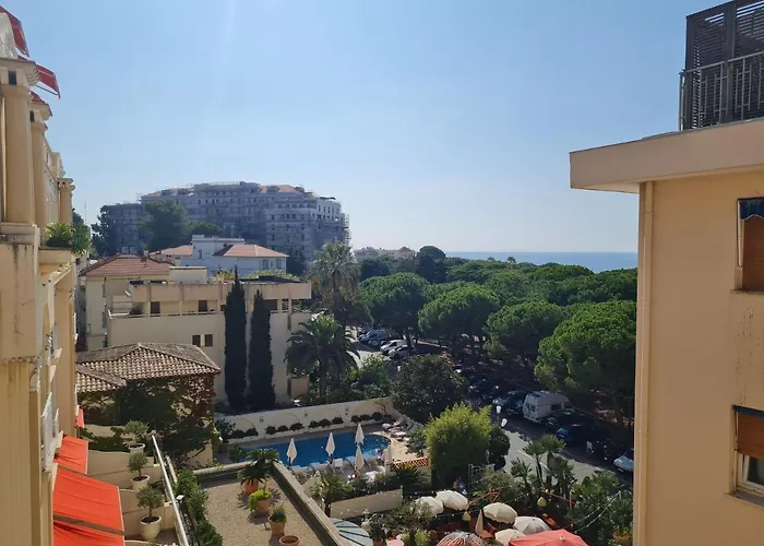 T3 Le President Proche Pinede Apartman *