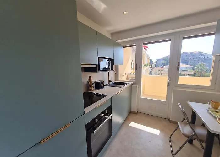 T3 Le President Proche Pinede